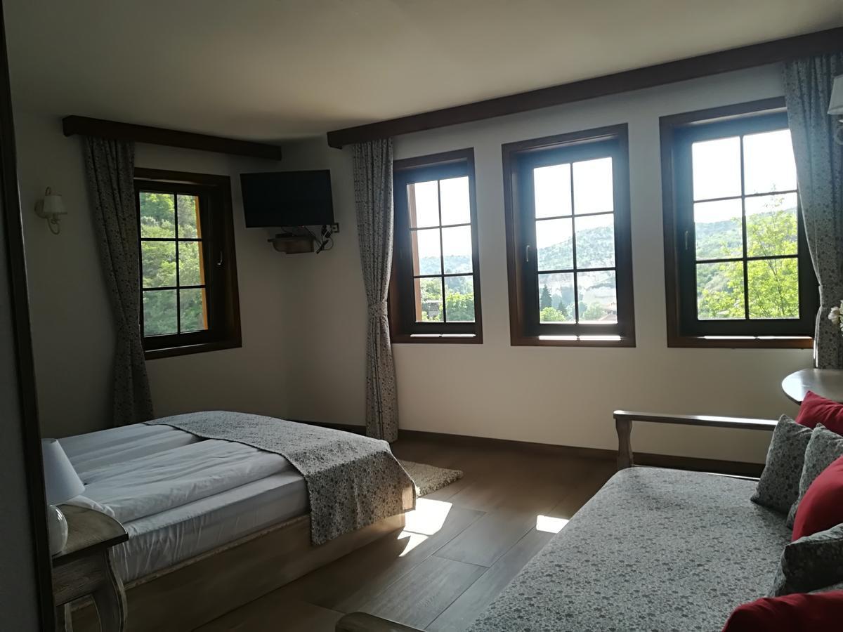 Hotel Manoleva House à Melnik  Extérieur photo
